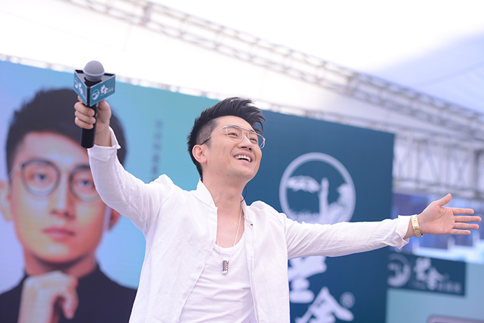 金志文：與蘭舍硅藻泥共同倡導(dǎo)健康家裝 