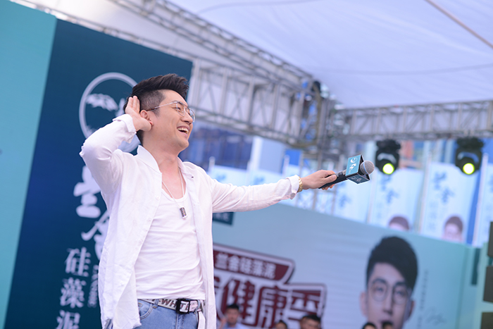 金志文：與蘭舍硅藻泥共同倡導(dǎo)健康家裝 